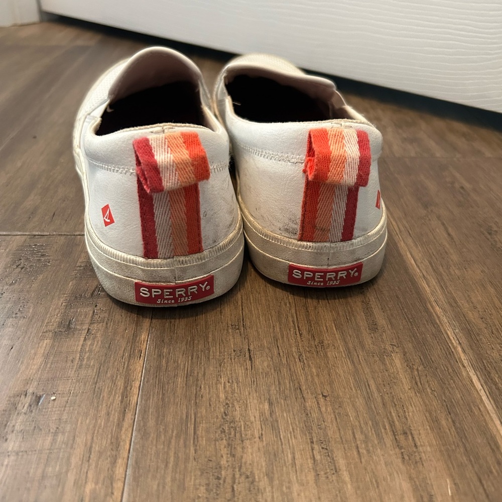 Used Slip On Sperry’s Cute back detail